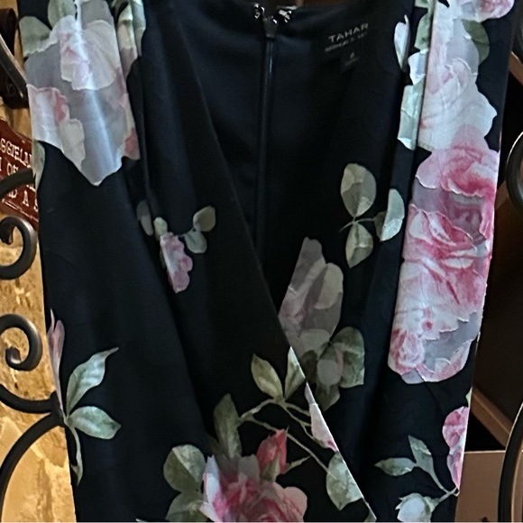 Tahari black and floral Arthur S. Levine dress - Picture 3 of 7